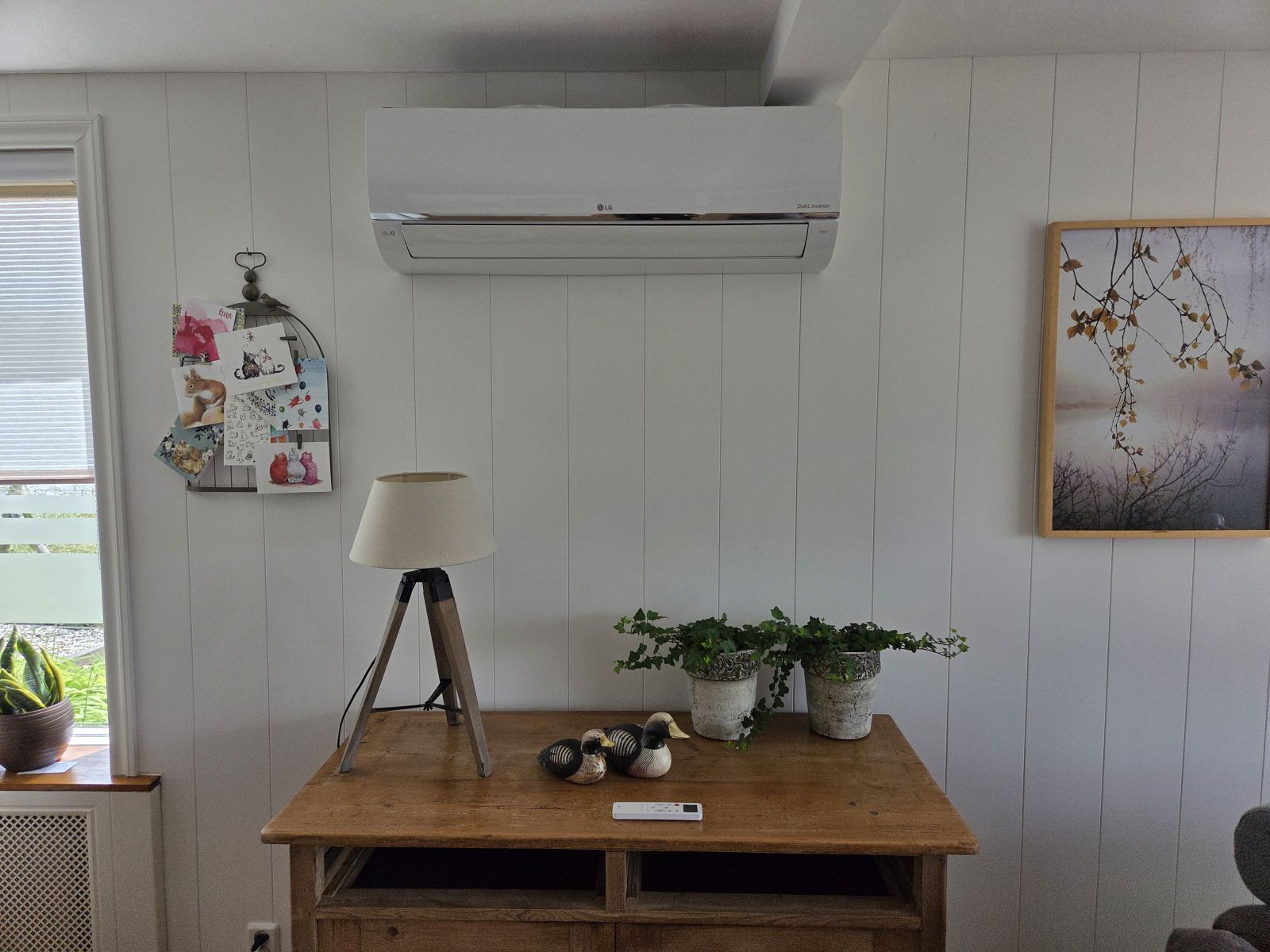 LG airco-binnenunit in de woonkamer